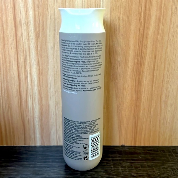 Living Proof No Frizz Shampoo 8oz - Picture 2 of 2